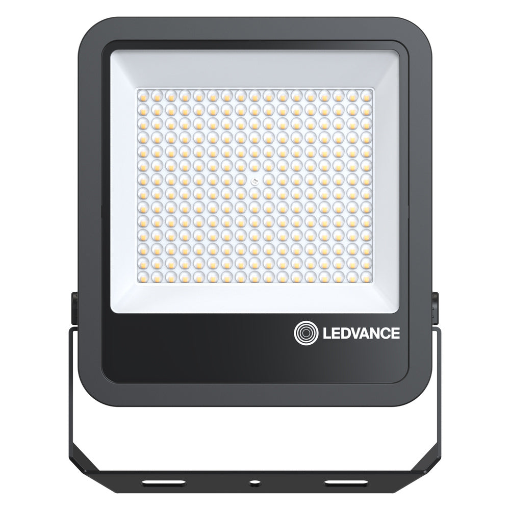 LED reflektor 16W IP66 3000K 48° – vonkajšie LED svietidlo LEDVANCE