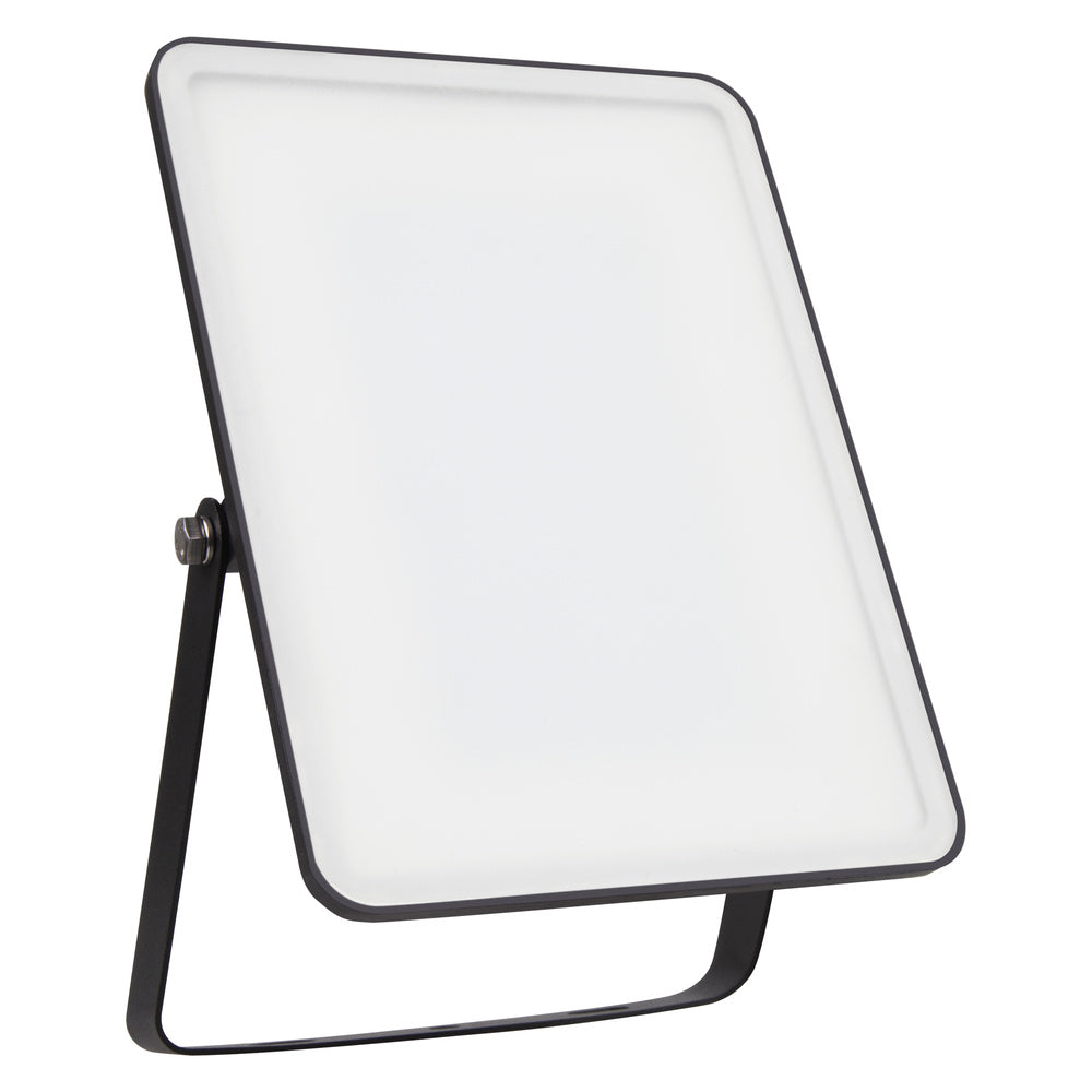 LED reflektor 30W IP65 6500K 100° – vonkajšie LED svietidlo LEDVANCE