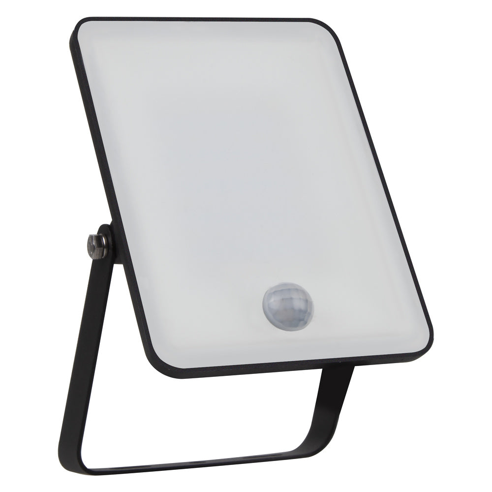LED reflektor 10W IP65 4000K 100° – vonkajšie LED svietidlo LEDVANCE