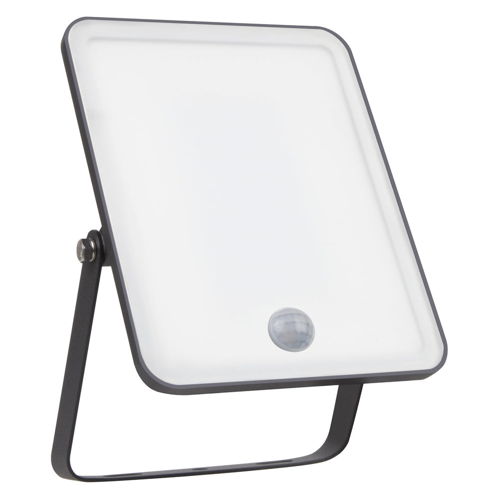 LED reflektor 10W IP65 3000K 100° – vonkajšie LED svietidlo OSRAM