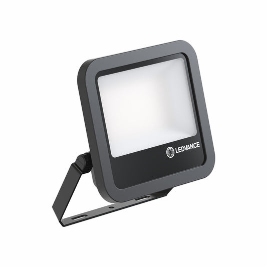 LED reflektor 69W IP66 3000K 100° – vonkajšie LED svietidlo LEDVANCE