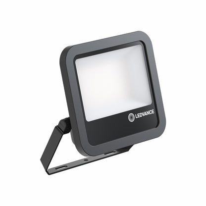LED reflektor 69W IP66 6500K 100° – vonkajšie LED svietidlo LEDVANCE