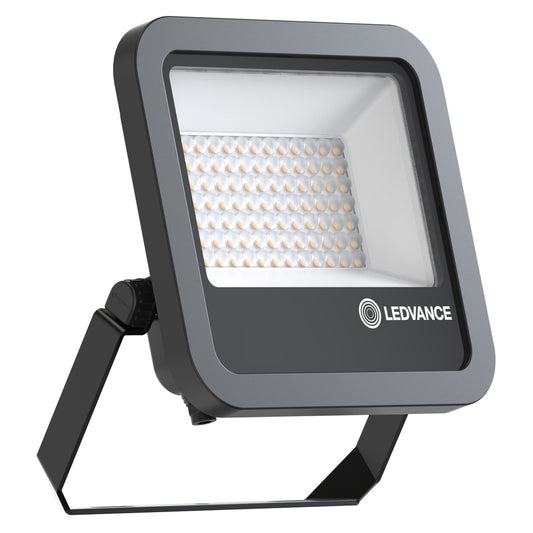 LED reflektor 32W IP66 3000K 48° – vonkajšie LED svietidlo LEDVANCE
