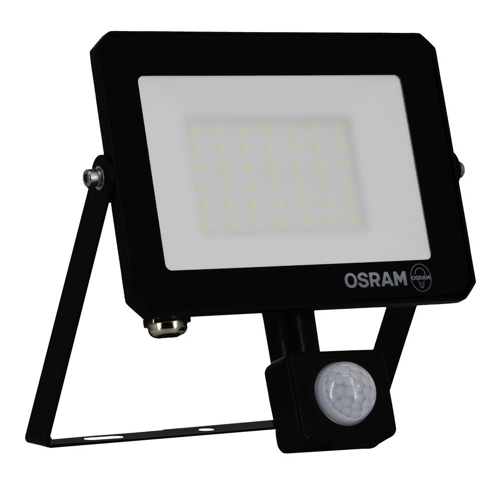 LED reflektor 10W IP65 3000K 105° – vonkajšie LED svietidlo OSRAM
