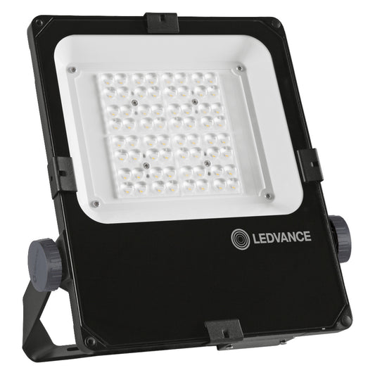LED reflektor 50W IP66 3000K 55° – vonkajšie LED svietidlo LEDVANCE